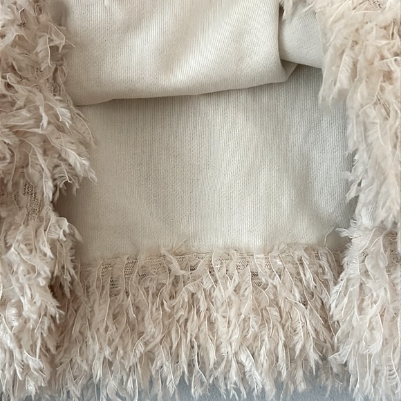Free People • NWT Ivory Cream Feather Flutter Sweatshirt Size Medium - Picture 10 of 17